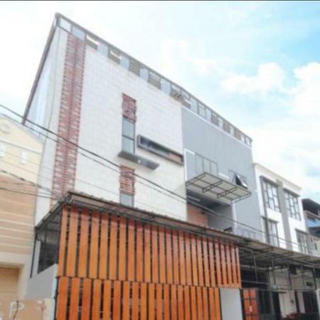 Kamar Keluarga Duri Kosambi Hotel Yakarta Exterior foto