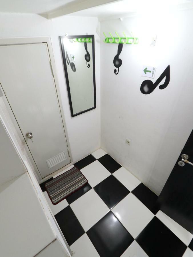 Kamar Keluarga Duri Kosambi Hotel Yakarta Exterior foto